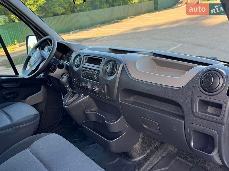 Мікроавтобус Renault Master 2015 в Дубні