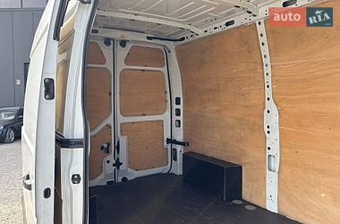 Вантажний фургон Renault Master 2017 в Львові