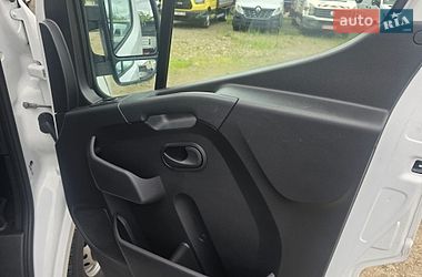 Вантажний фургон Renault Master 2022 в Стрию