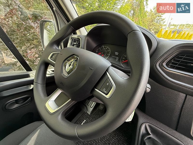 Грузовой фургон Renault Master 2022 в Львове