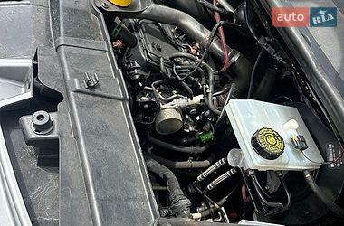 Грузовой фургон Renault Master 2016 в Львове
