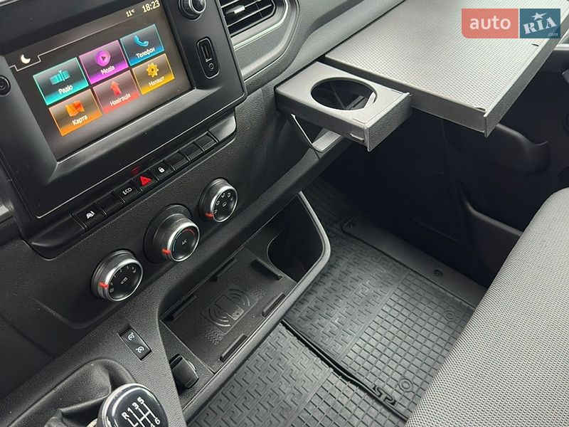 Грузовой фургон Renault Master 2019 в Львове