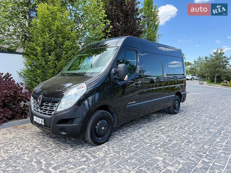 Вантажний фургон Renault Master 2016 в Львові