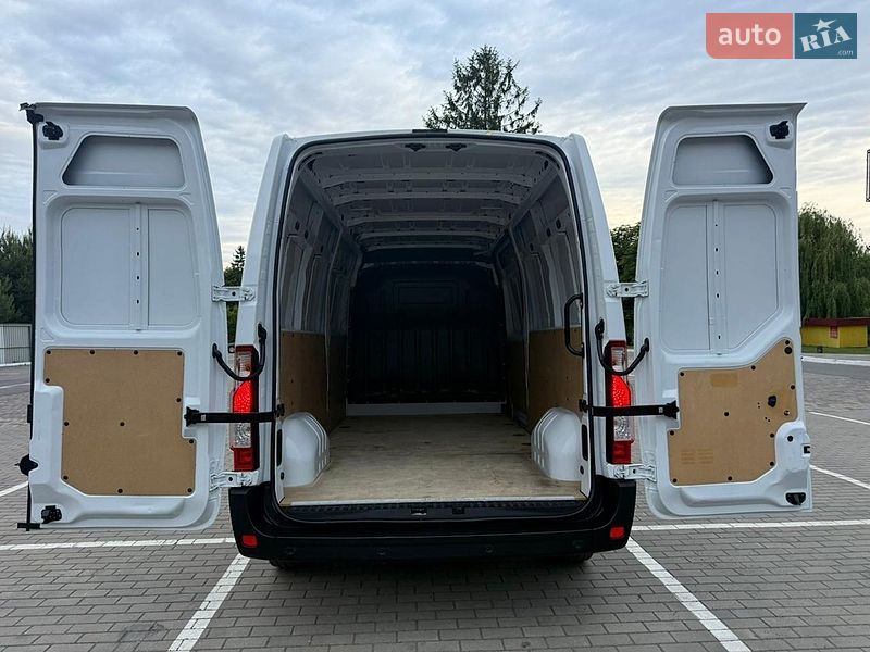 Вантажний фургон Renault Master 2021 в Луцьку