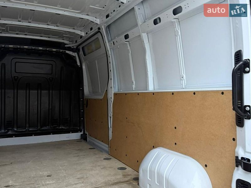 Вантажний фургон Renault Master 2021 в Луцьку