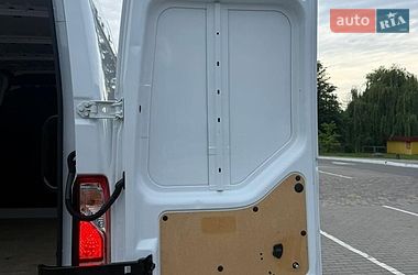 Вантажний фургон Renault Master 2021 в Луцьку