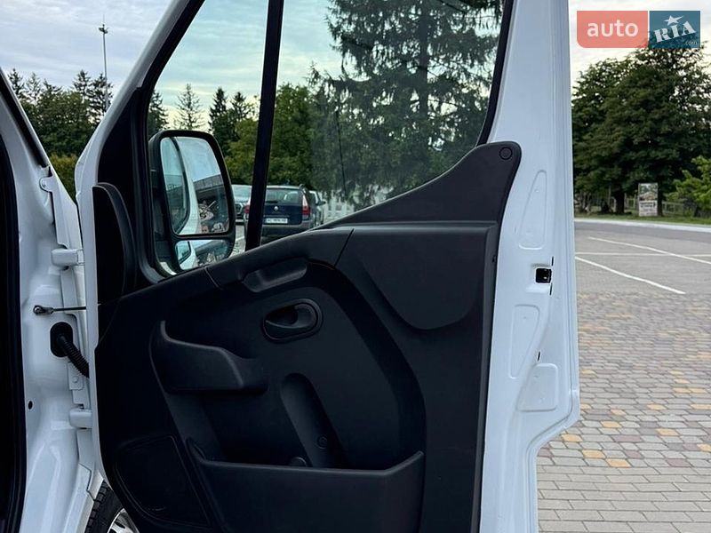 Вантажний фургон Renault Master 2021 в Луцьку