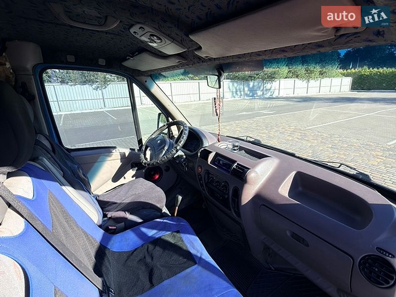 Грузовой фургон Renault Master 2001 в Луцке