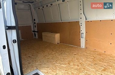 Вантажний фургон Renault Master 2023 в Радивиліві