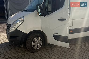 Грузовой фургон Renault Master 2015 в Львове