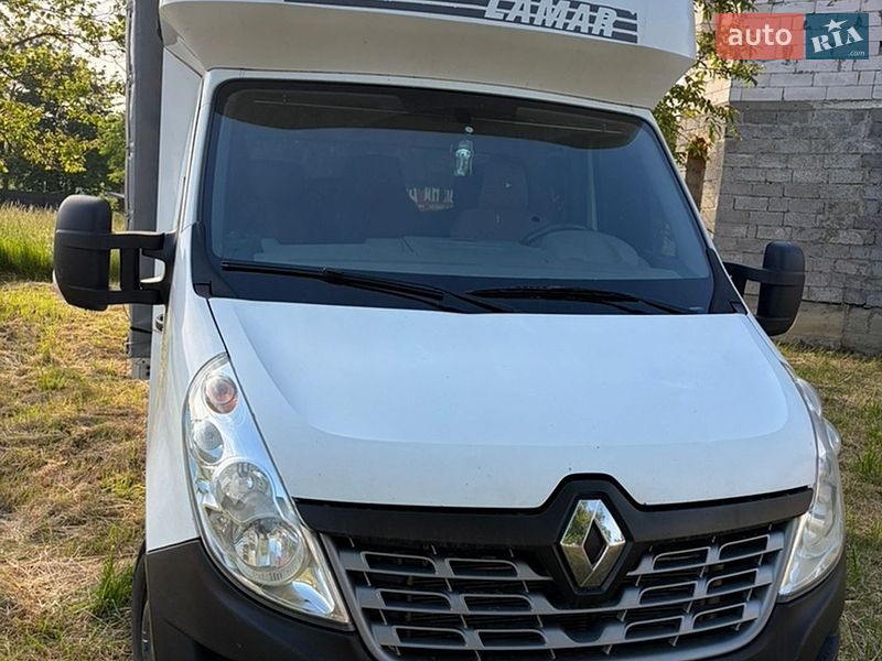 Грузовой фургон Renault Master 2016 в Ужгороде