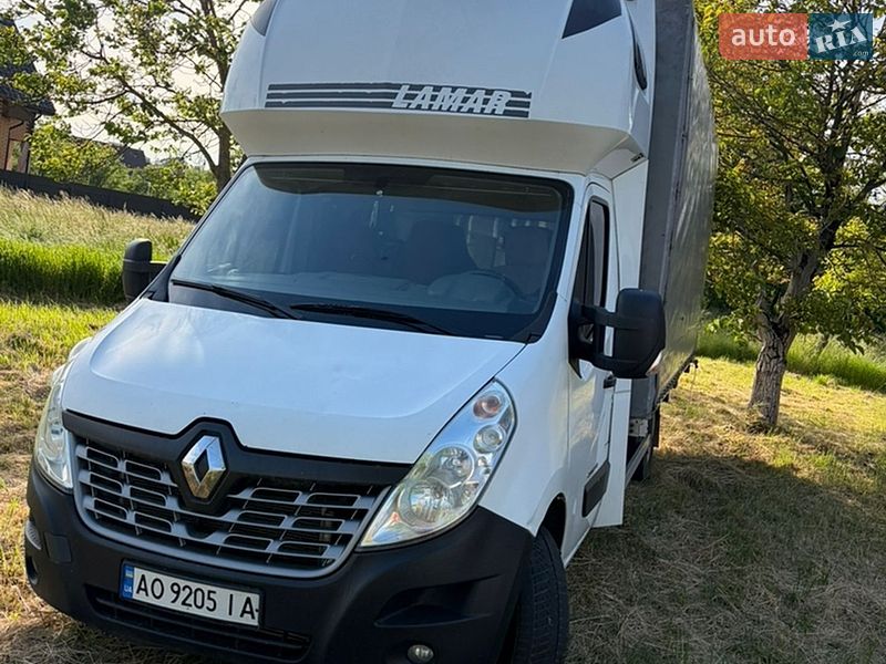 Грузовой фургон Renault Master 2016 в Ужгороде