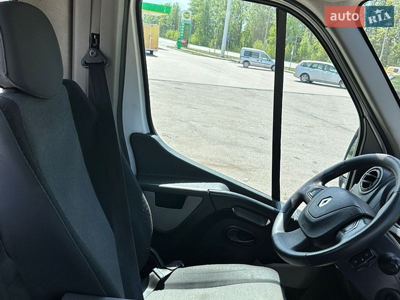 Автовоз Renault Master 2015 в Ивано-Франковске