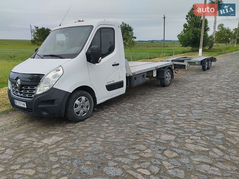 Эвакуатор Renault Master 2017 в Дубно