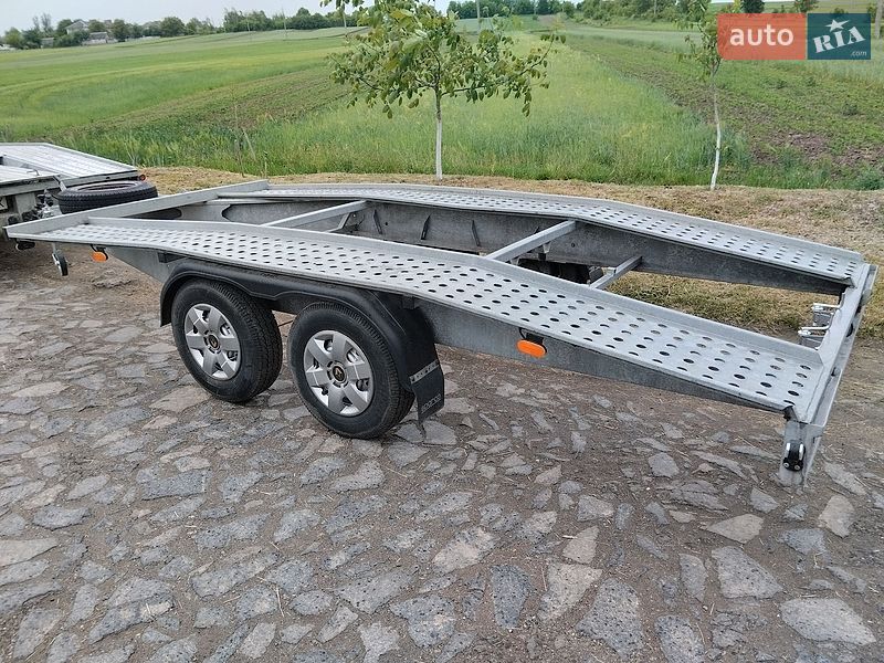 Эвакуатор Renault Master 2017 в Дубно