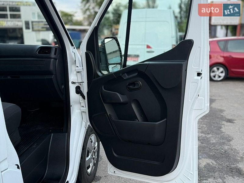 Грузовой фургон Renault Master 2021 в Днепре