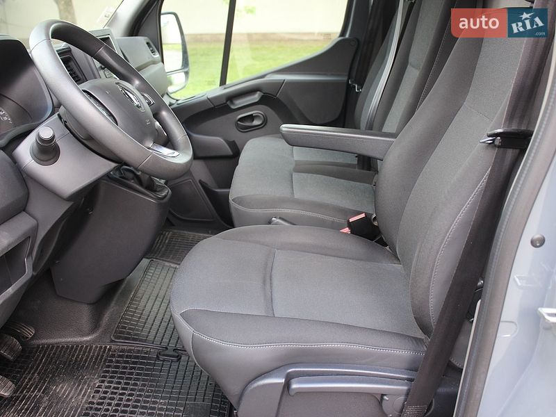 Мікроавтобус вантажний (до 3,5т) Renault Master 2020 в Дніпрі