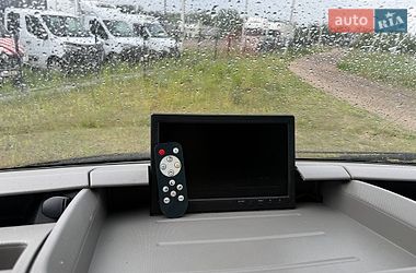 Вантажний фургон Renault Master 2017 в Львові