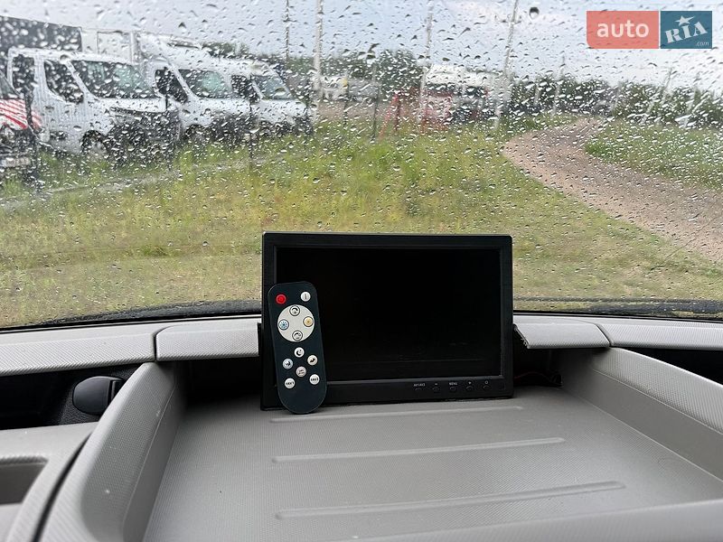 Вантажний фургон Renault Master 2017 в Львові