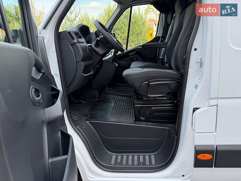 Вантажний фургон Renault Master 2022 в Ковелі