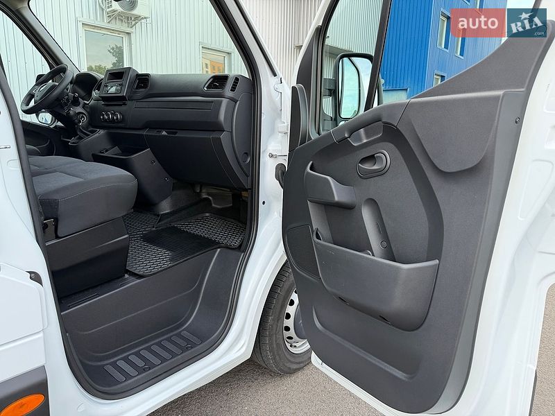 Вантажний фургон Renault Master 2022 в Ковелі