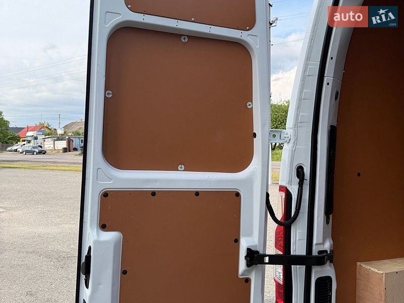 Вантажний фургон Renault Master 2021 в Дубні