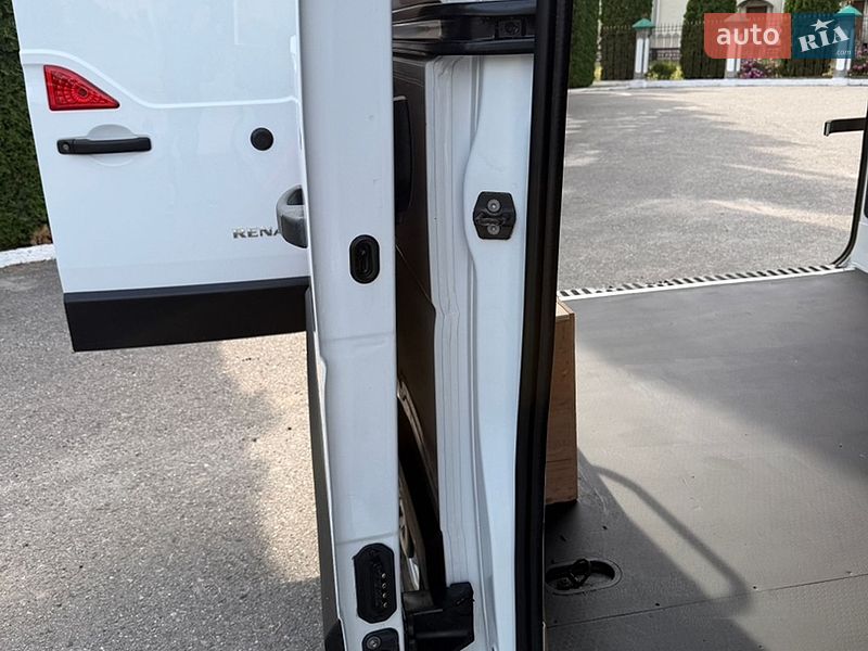 Вантажний фургон Renault Master 2021 в Дубні