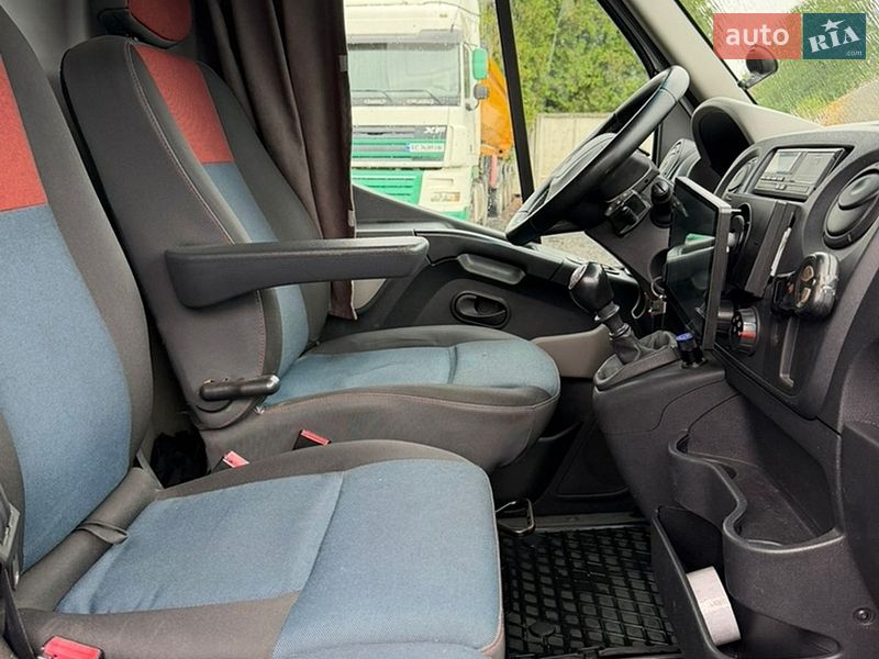Автовоз Renault Master 2017 в Луцке