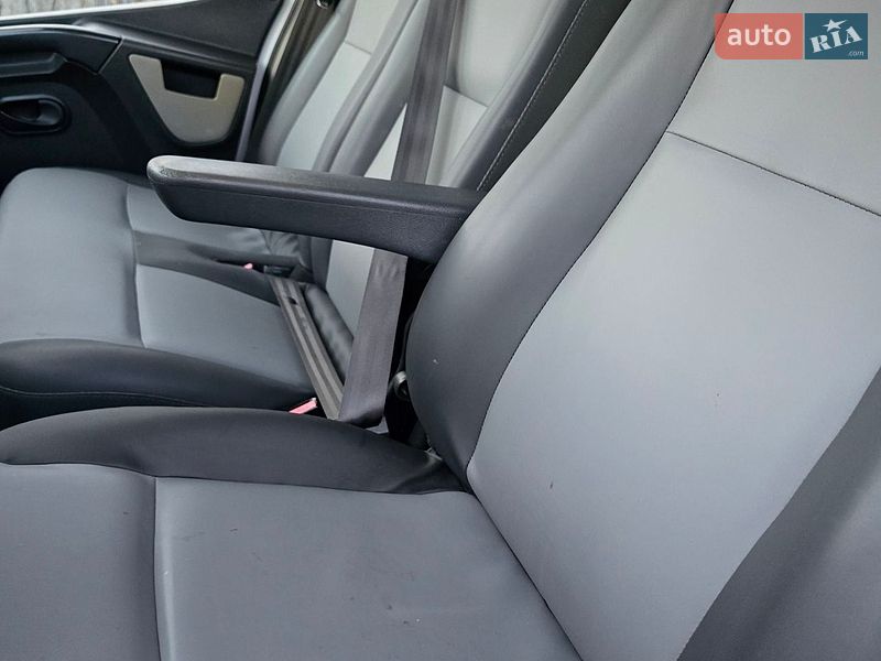 Грузовой фургон Renault Master 2018 в Дубно