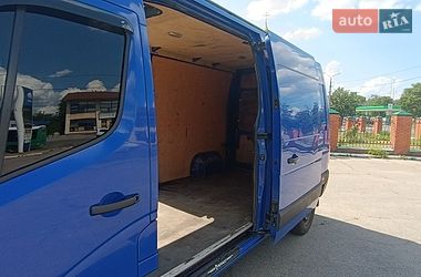 Вантажний фургон Renault Master 2016 в Дніпрі