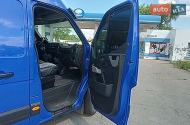 Вантажний фургон Renault Master 2016 в Дніпрі
