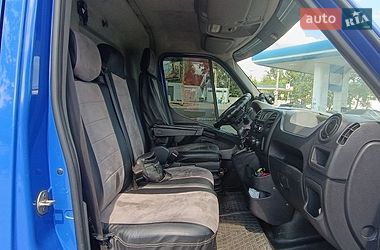 Вантажний фургон Renault Master 2016 в Дніпрі
