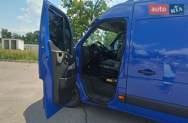 Вантажний фургон Renault Master 2016 в Дніпрі