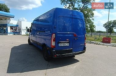 Вантажний фургон Renault Master 2016 в Дніпрі