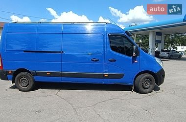 Вантажний фургон Renault Master 2016 в Дніпрі
