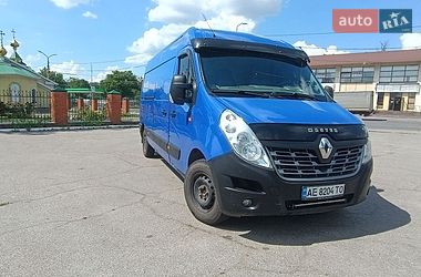 Вантажний фургон Renault Master 2016 в Дніпрі