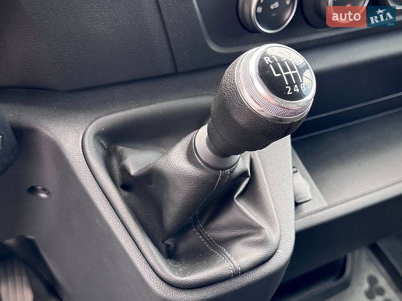 Грузовой фургон Renault Master 2021 в Киеве