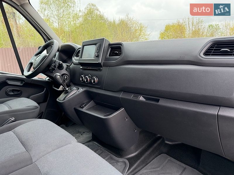 Грузопассажирский фургон Renault Master 2021 в Дубно
