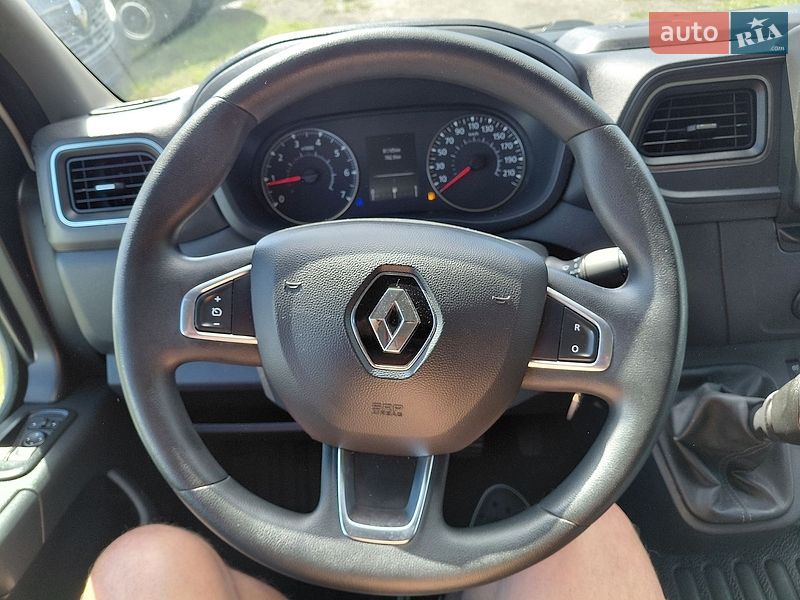 Вантажний фургон Renault Master 2022 в Івано-Франківську