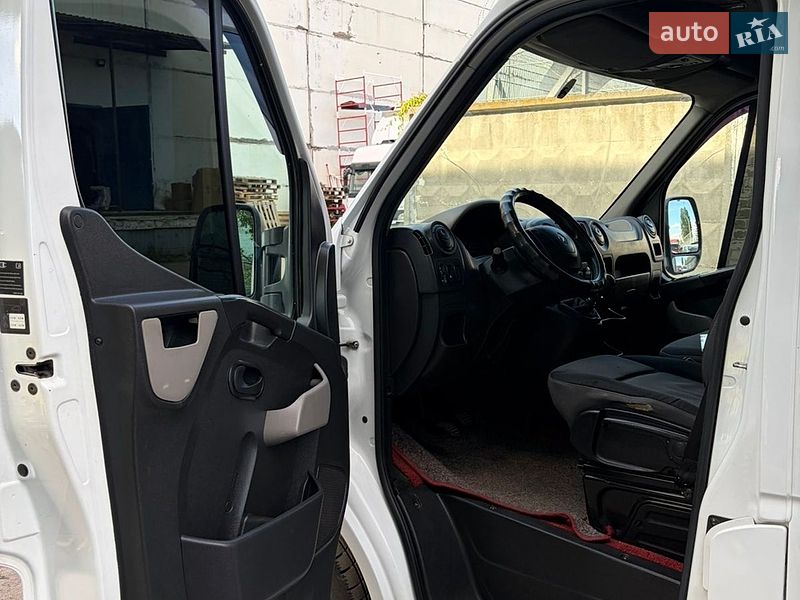 Грузовой фургон Renault Master 2013 в Киеве
