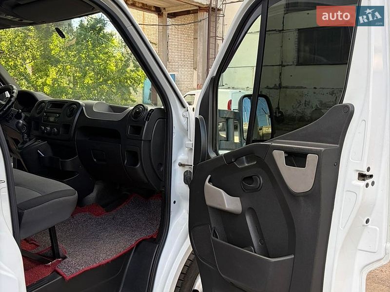 Грузовой фургон Renault Master 2013 в Киеве