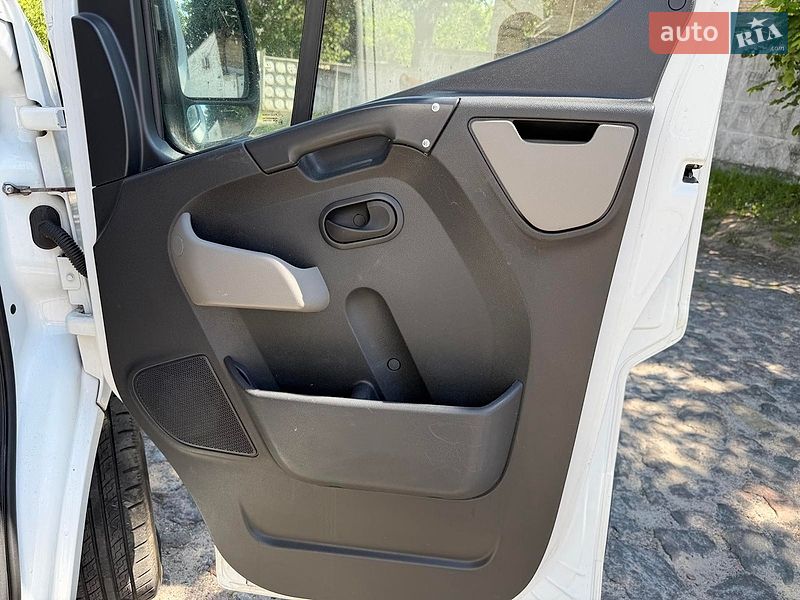 Грузовой фургон Renault Master 2011 в Киеве