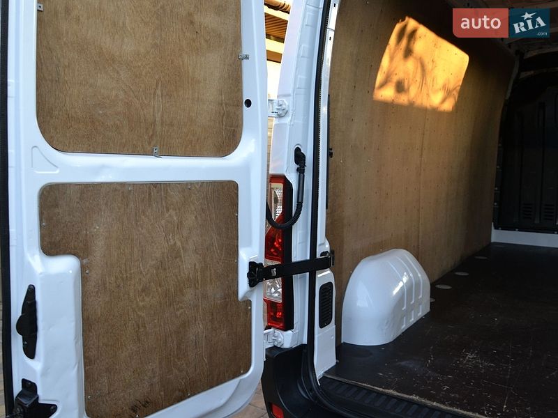 Грузовой фургон Renault Master 2019 в Полтаве