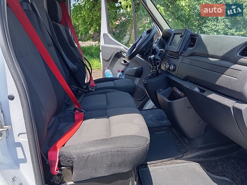 Вантажний фургон Renault Master 2021 в Калуші