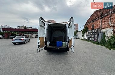 Вантажний фургон Renault Master 2011 в Харкові