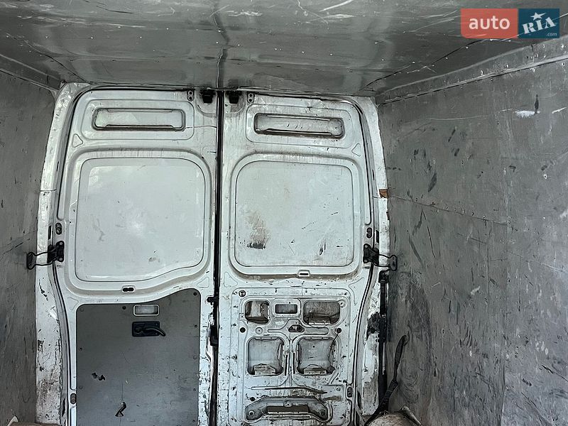 Вантажний фургон Renault Master 2002 в Сумах