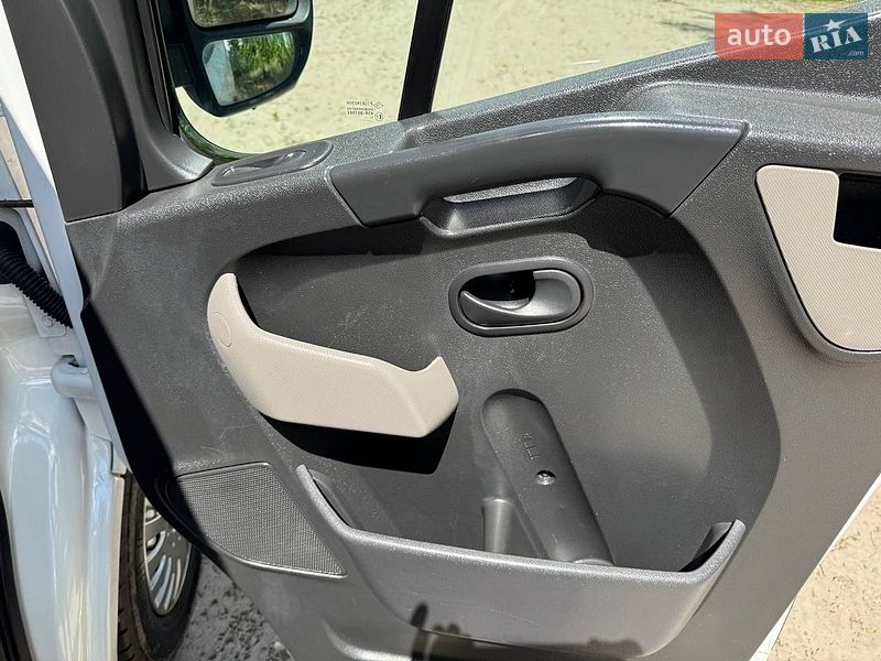 Грузовой фургон Renault Master 2015 в Полтаве