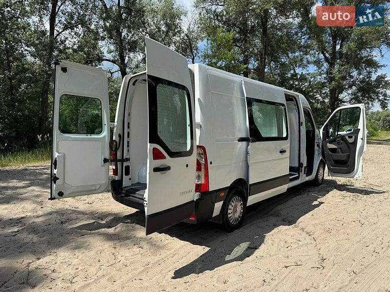 Грузовой фургон Renault Master 2015 в Полтаве