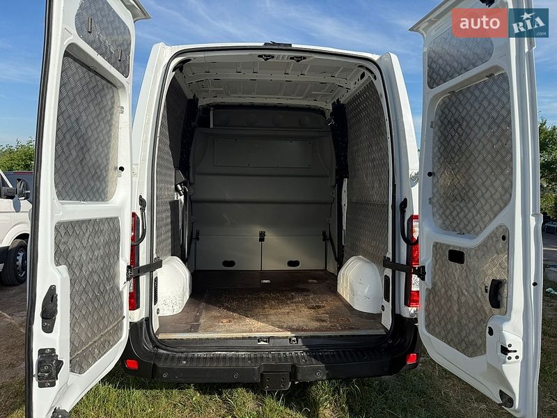 Грузопассажирский фургон Renault Master 2019 в Дубно