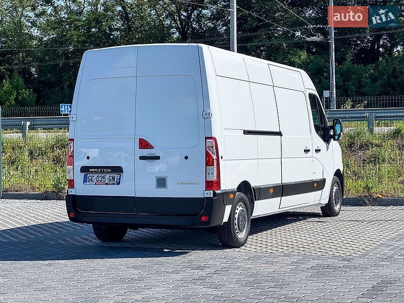 Вантажний фургон Renault Master 2021 в Рівному